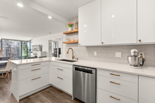 1602-8 Laguna Court, New Westminster, BC 