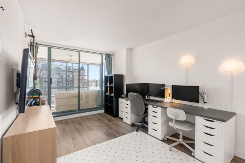 1602-8 Laguna Court, New Westminster, BC 