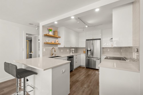 1602-8 Laguna Court, New Westminster, BC 