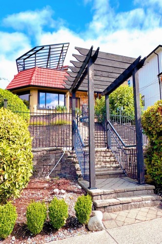 5369 Patrick Street  Burnaby, BC V5J 3B2