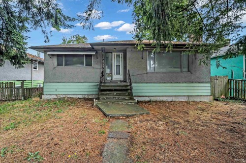 2975 41St Avenue E, Vancouver, BC 