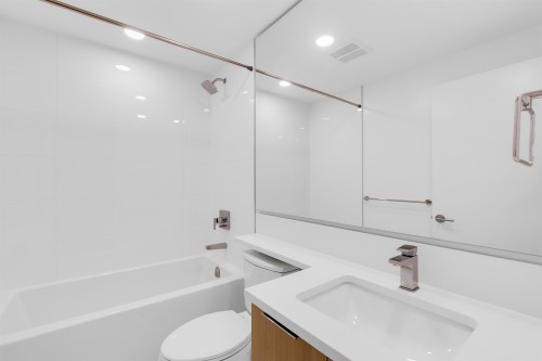 202-7769 Park Crescent, Burnaby, BC 