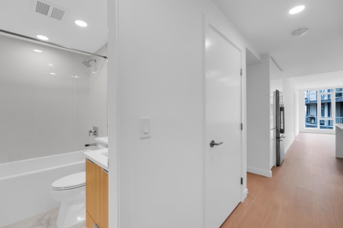 202-7769 Park Crescent, Burnaby, BC 