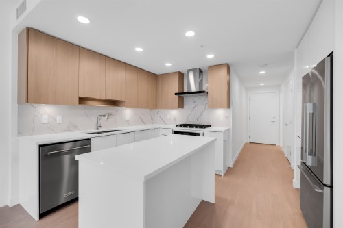 202-7769 Park Crescent, Burnaby, BC 