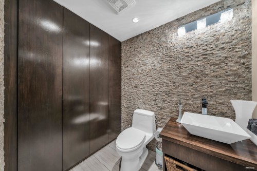 2803-4400 Buchanan Street, Burnaby, BC 