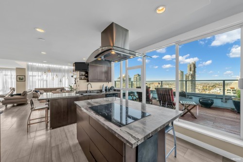 2803-4400 Buchanan Street, Burnaby, BC 