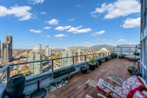 2803-4400 Buchanan Street, Burnaby, BC 