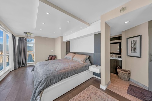 2803-4400 Buchanan Street, Burnaby, BC 