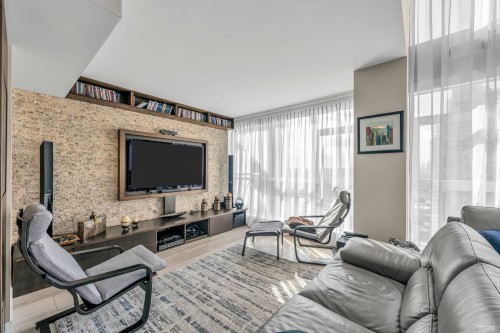 2803-4400 Buchanan Street, Burnaby, BC 