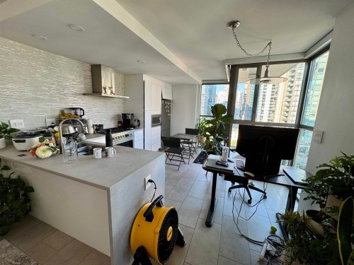 1503-928 Richards Street, Vancouver, BC 