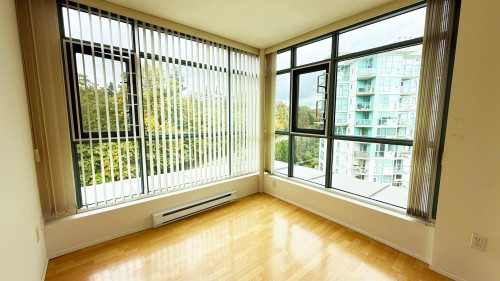 1001-2733 Chandlery Place, Vancouver, BC 