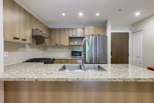 103-9500 Odlin Road, Richmond, BC 