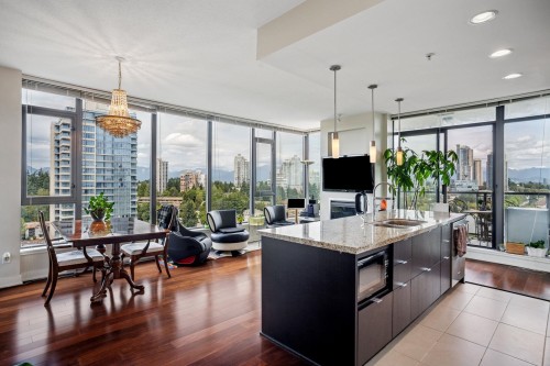 2103-7088 18th Avenue  Burnaby, BC V3N 0A2