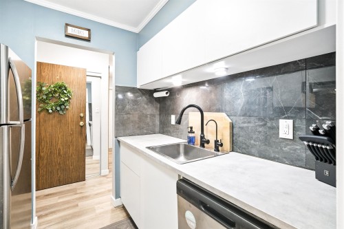 212-1955 Woodway Place, Burnaby, BC 