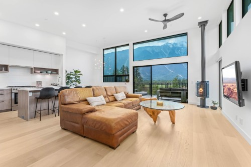 7-4000 Sunstone Way, Pemberton, BC 