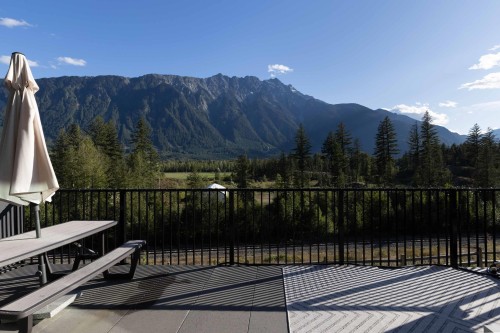 7-4000 Sunstone Way, Pemberton, BC 