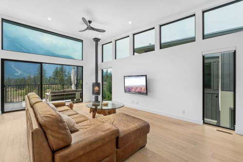 7-4000 Sunstone Way, Pemberton, BC 