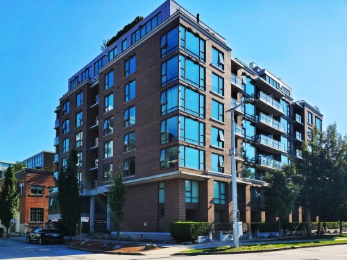 202-1919 Wylie Street  Vancouver, BC V5Y 0E7