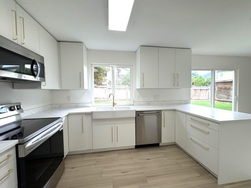 1047 Cornwall Drive, Port Coquitlam, BC 