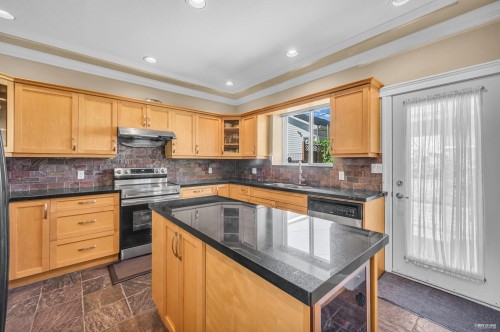 648 3Rd Street E, North Vancouver, BC 