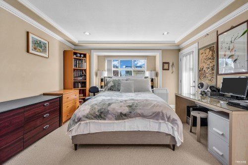 648 3Rd Street E, North Vancouver, BC 