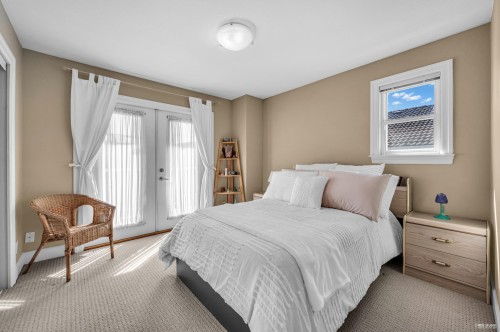 648 3Rd Street E, North Vancouver, BC 