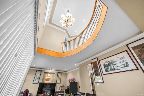 648 3Rd Street E, North Vancouver, BC 