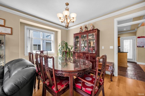 648 3Rd Street E, North Vancouver, BC 