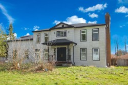 19682 Richardson Road  Pitt Meadows, BC V3Y 1Z1