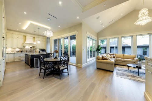 3981 35Th Avenue W, Vancouver, BC 