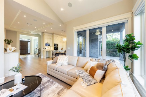 3981 35Th Avenue W, Vancouver, BC 