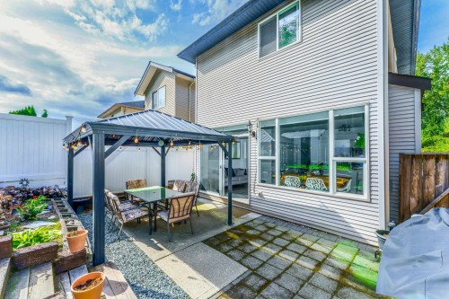 24386 101 Avenue, Maple Ridge, BC 