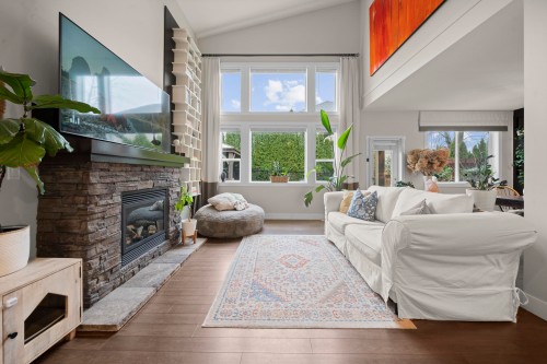 13851 232 Street, Maple Ridge, BC 