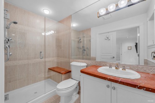 574 St. Andrews Place, West Vancouver, BC 