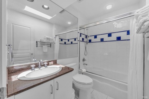 574 St. Andrews Place, West Vancouver, BC 