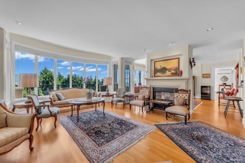 574 St. Andrews Place, West Vancouver, BC 