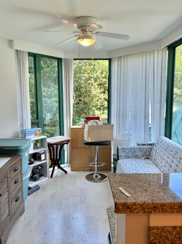 4A-338 Taylor Way, West Vancouver, BC 