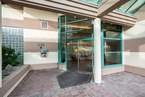 4A-338 Taylor Way, West Vancouver, BC 