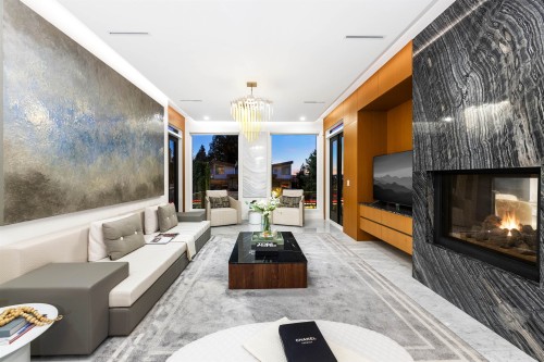 2495 Mathers Avenue, West Vancouver, BC 