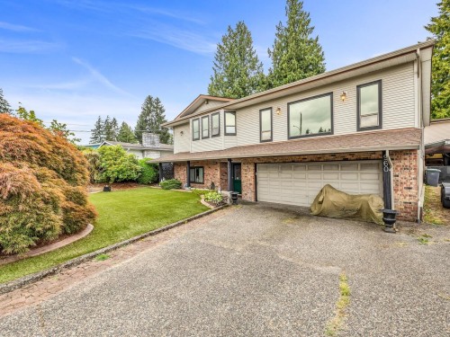 960 Porter Street  Coquitlam, BC V3J 5C2