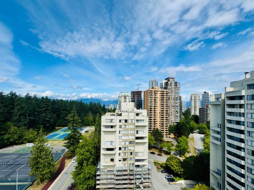 1704-4105 Maywood Street, Burnaby, BC 