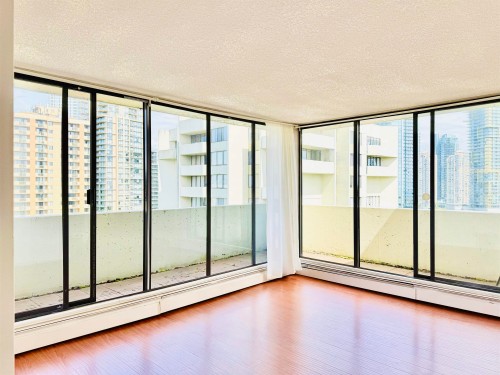 1704-4105 Maywood Street, Burnaby, BC 