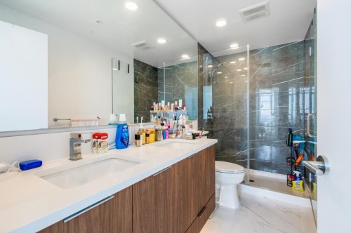 2307-7683 Park Crescent, Burnaby, BC 