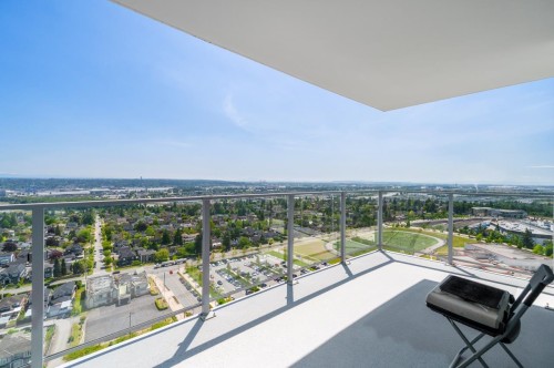 2307-7683 Park Crescent, Burnaby, BC 