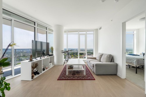 2307-7683 Park Crescent, Burnaby, BC 