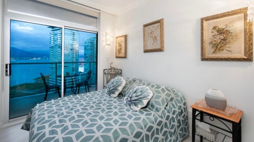 3306-1111 Pender Street W, Vancouver, BC 