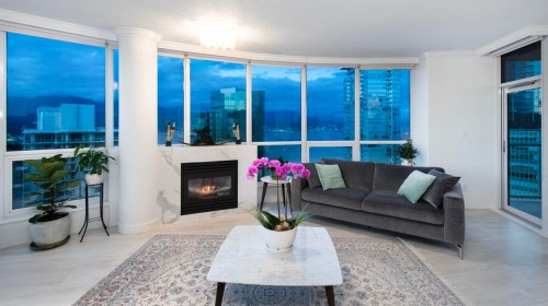 3306-1111 Pender Street W, Vancouver, BC 