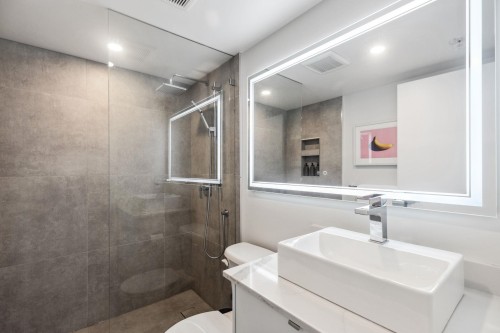 2406-1155 Seymour Street, Vancouver, BC 