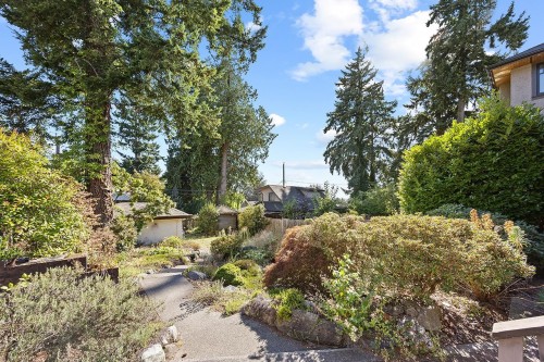 3848 38Th Avenue W, Vancouver, BC 