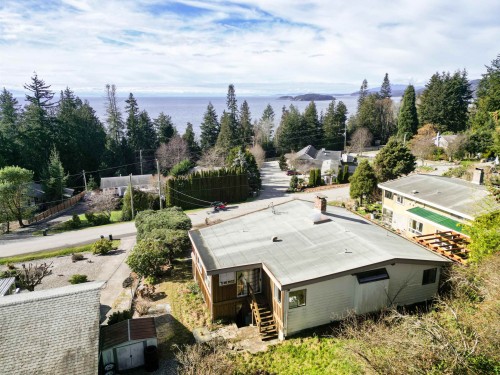 4934 Geer Road, Sechelt, BC 